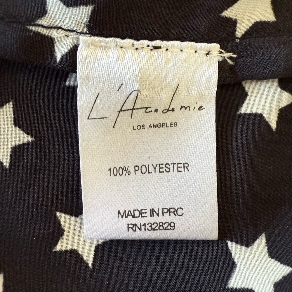 L'Academie Low Knot Star Print Bell Sleeve Blouse Small - Picture 7 of 8